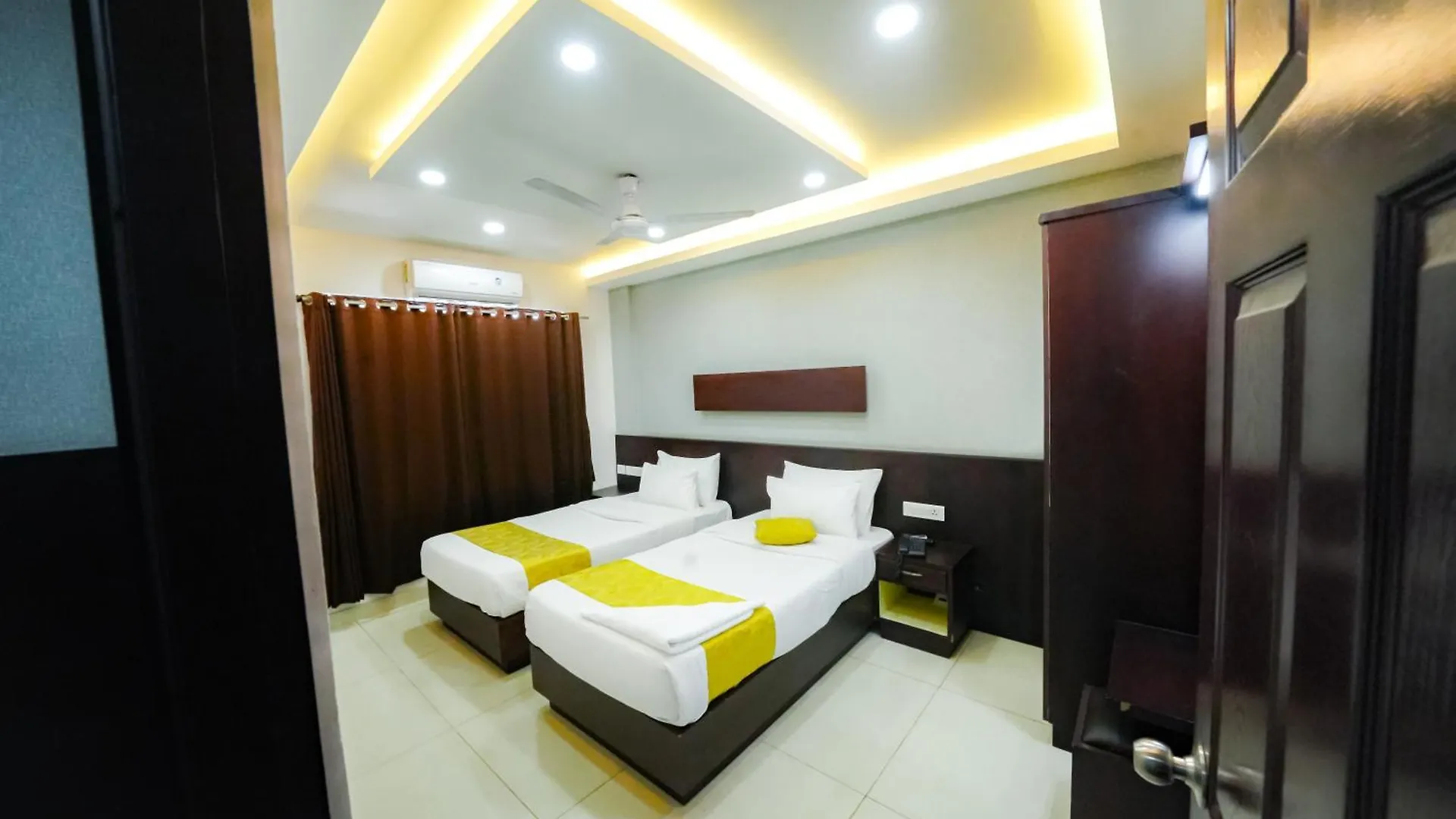 Kay Pee'S Grande Hotel Kochi