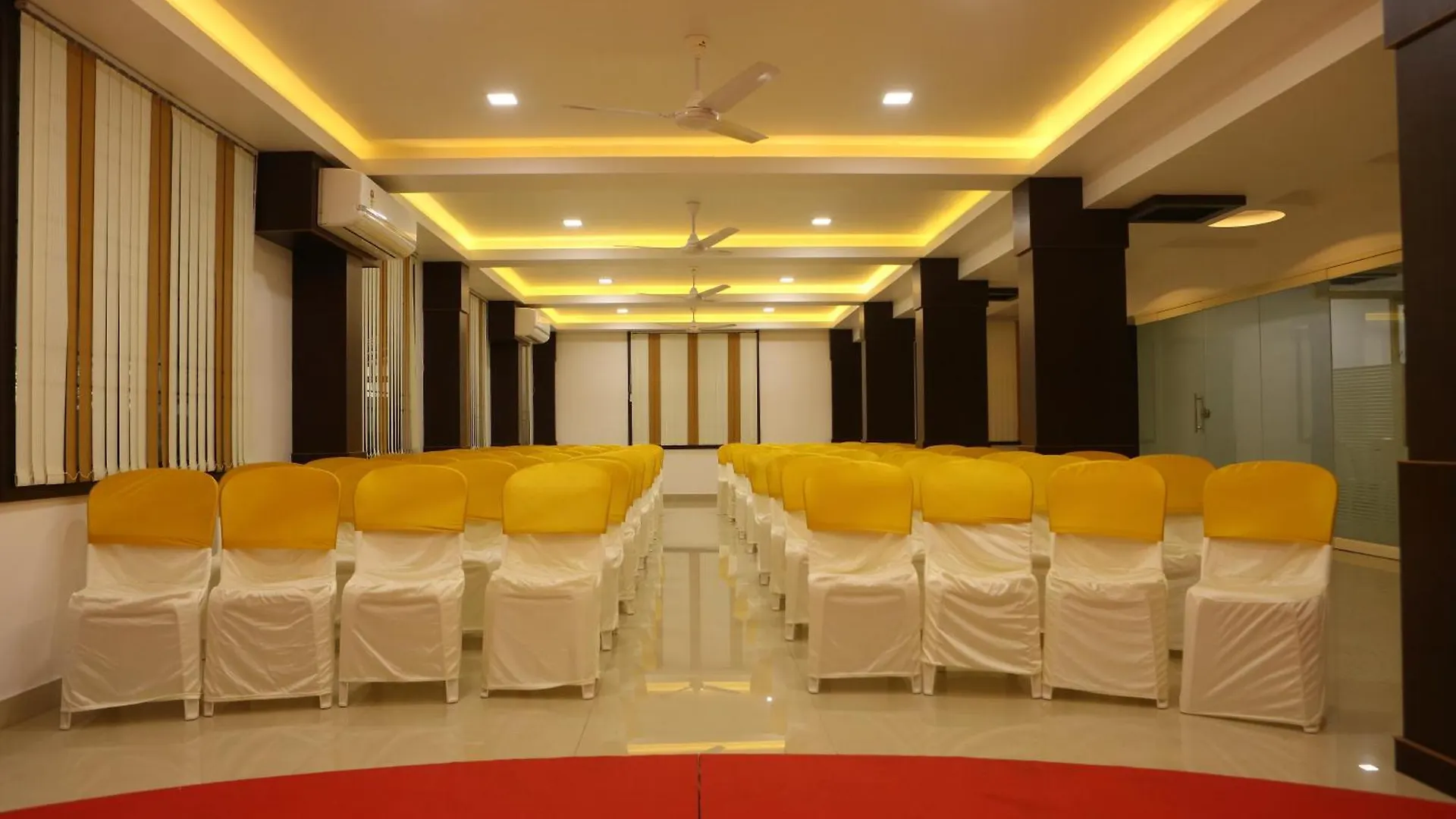 Kay Pee'S Grande Hotel Kochi