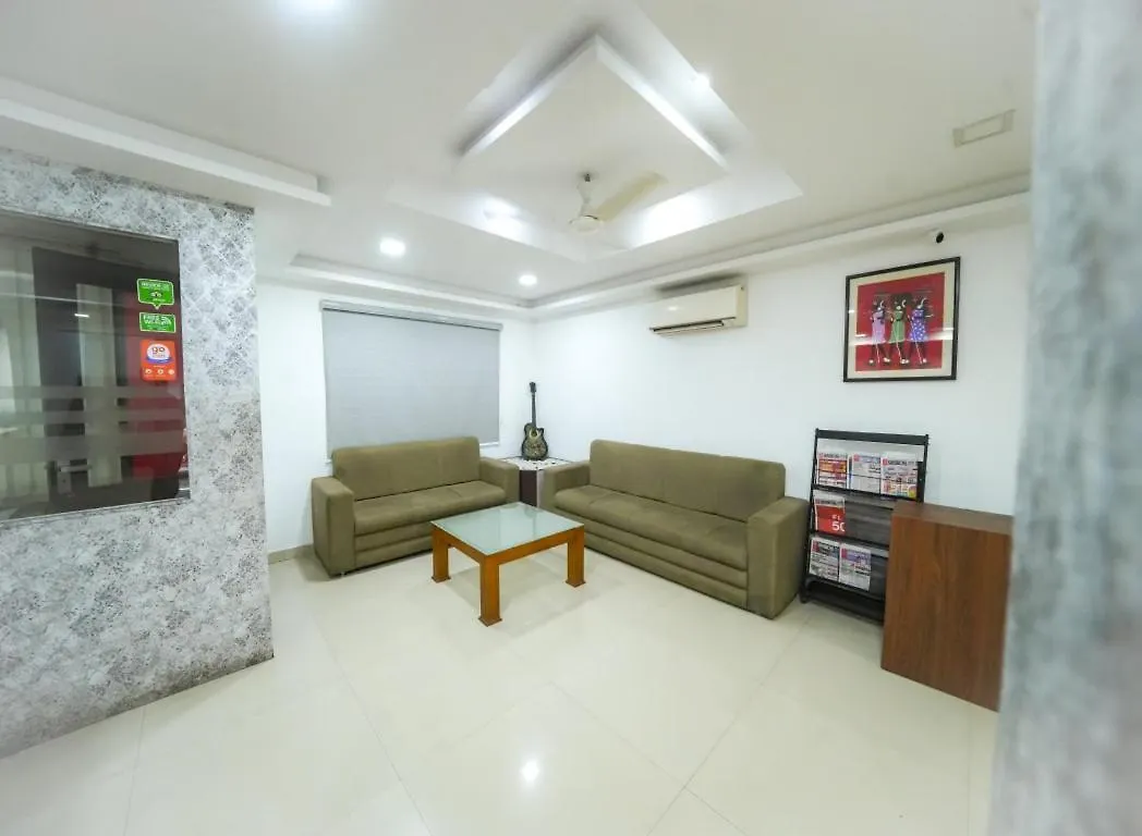 **  Kay Pee'S Grande Hotel Kochi India
